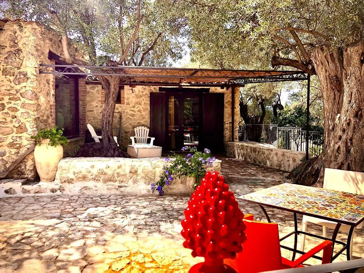 agriturismo roba degli ulivi Villa Agrigento 0*,  Italia