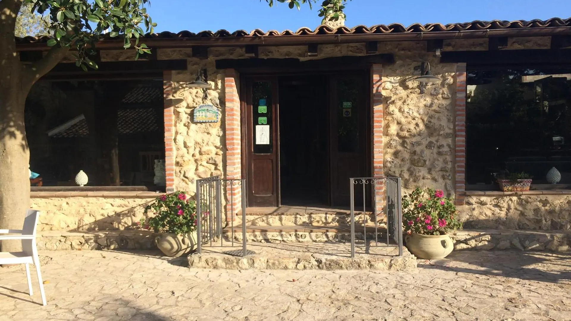 Séjour à la ferme Villa Agriturismo Roba Degli Ulivi à Agrigente