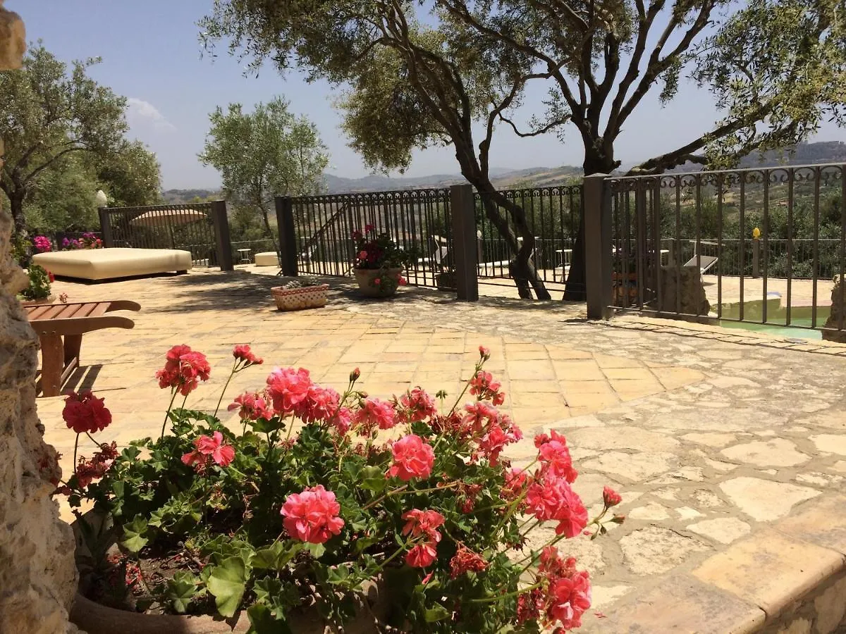 Villa Agriturismo Roba Degli Ulivi à Agrigente Italie